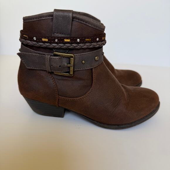 Mia Girl Jeyni Brown Faux Leather Buckle Ankle Boots - Picture 4 of 10